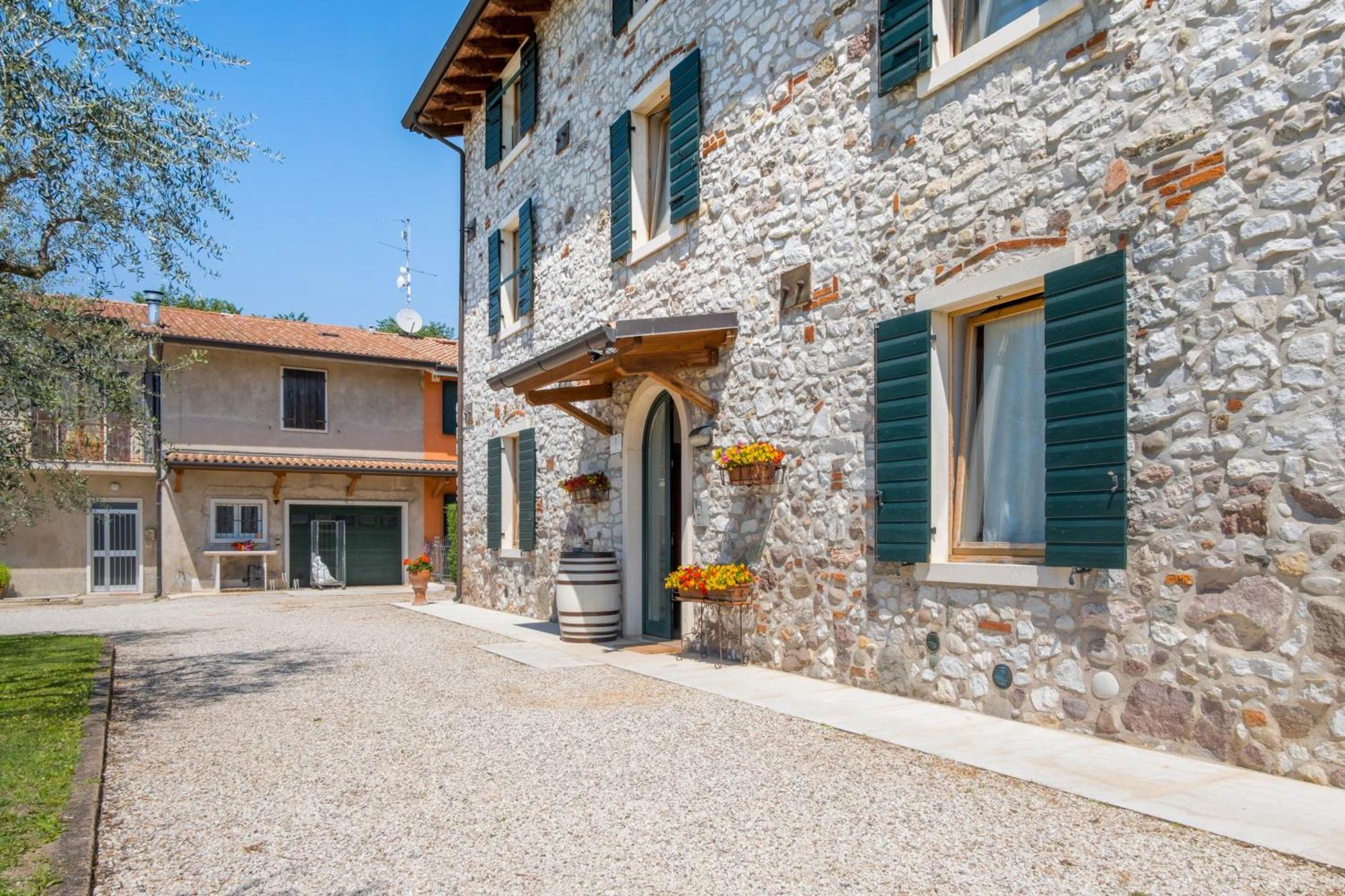 Agriturismo Le Ginestre Λατζίζε Εξωτερικό φωτογραφία