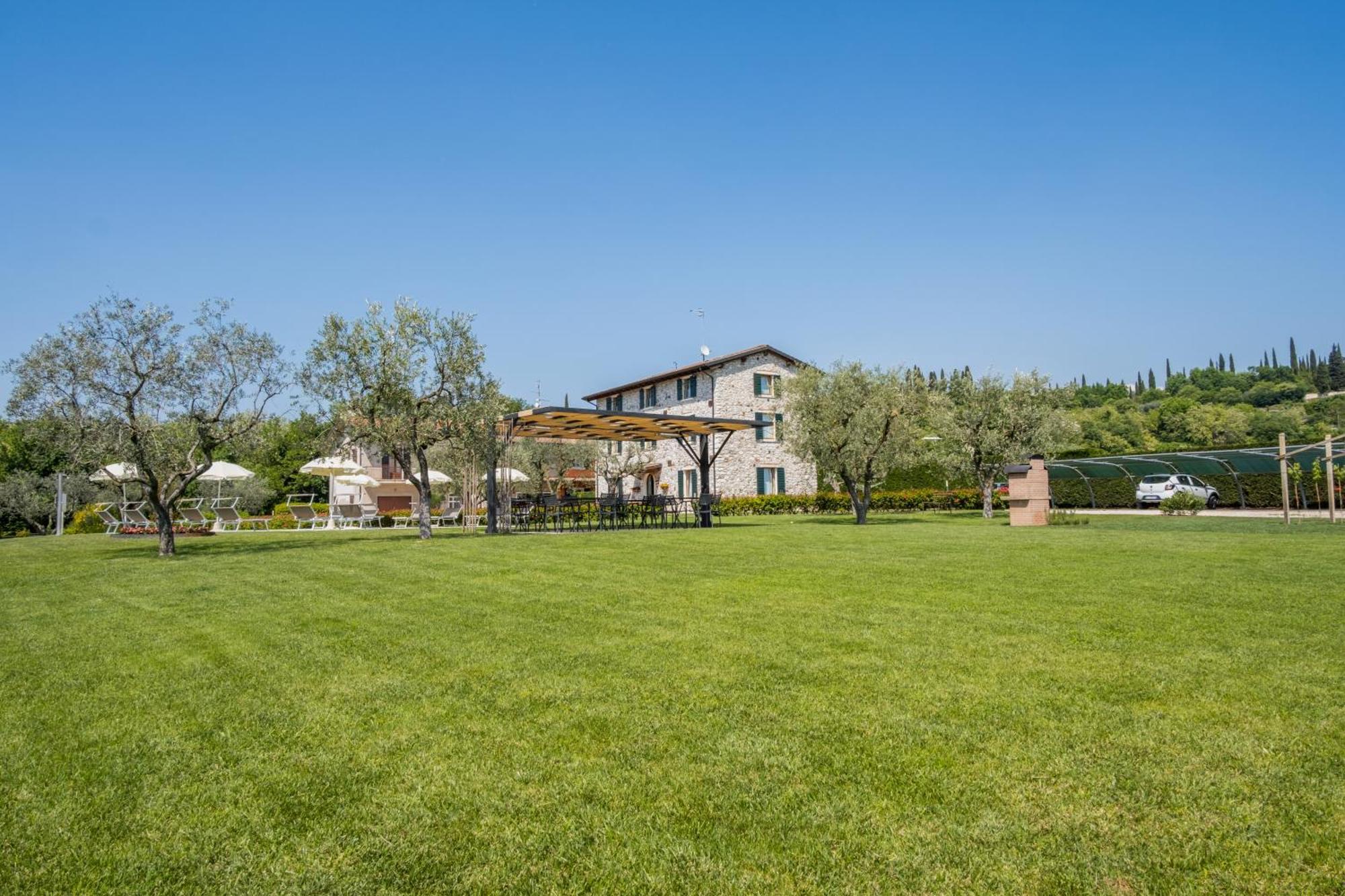 Agriturismo Le Ginestre Λατζίζε Εξωτερικό φωτογραφία